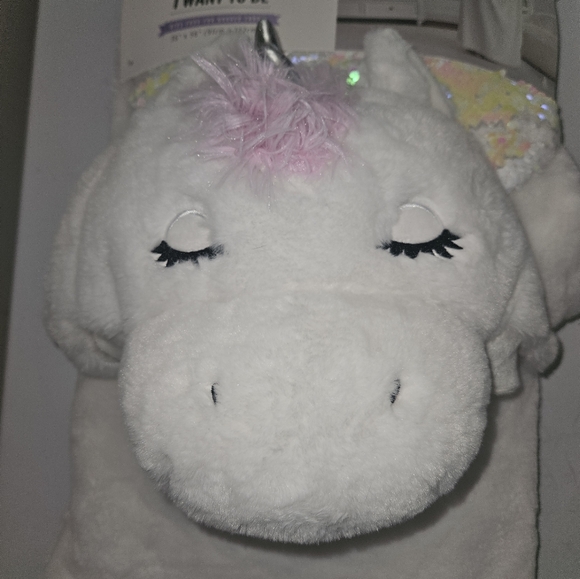 Unicorn Hooded throw - Picture 3 of 5